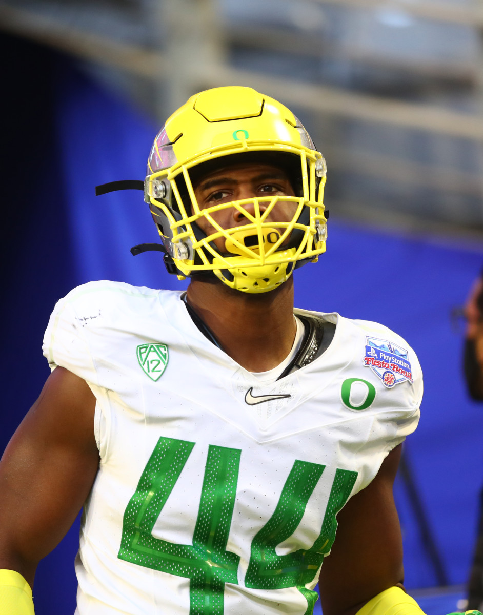 Swinson at the 2021 Playstation Fiesta Bowl.
